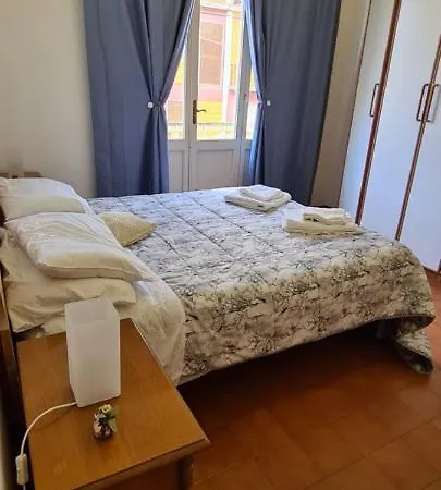Per Le Vacanze Vicino Al Mare, In Zona Centrale! * Viareggio