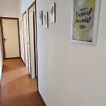 Lägenhet Per Le Vacanze Vicino Al Mare, In Zona Centrale!