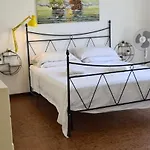 Per Le Vacanze Vicino Al Mare, In Zona Centrale! Viareggio