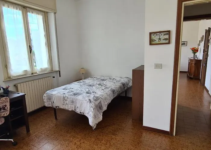 Per Le Vacanze Vicino Al Mare, In Zona Centrale! Apartman
