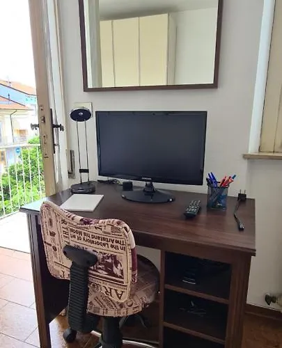 Per Le Vacanze Vicino Al Mare, In Zona Centrale! Apartman Viareggio