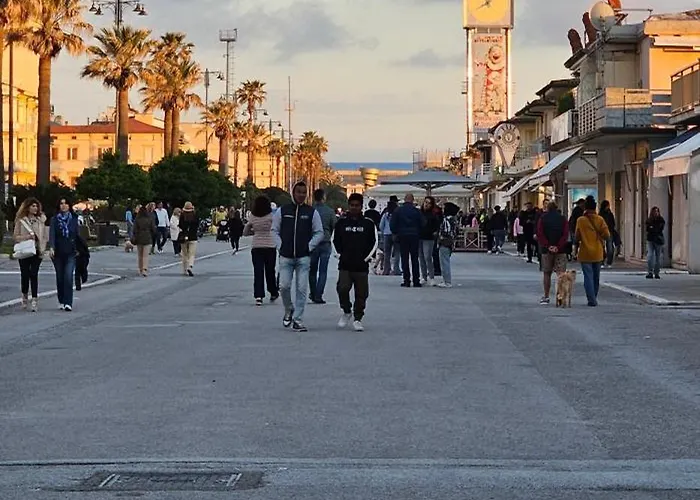 Apartman Per Le Vacanze Vicino Al Mare, In Zona Centrale! Viareggio