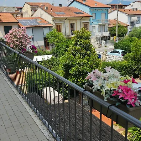 아파트 Per Le Vacanze Vicino Al Mare, In Zona Centrale! 비아레지오